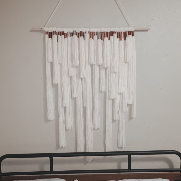 WALL HANGER TAPESTRY - Picture 1 of 3